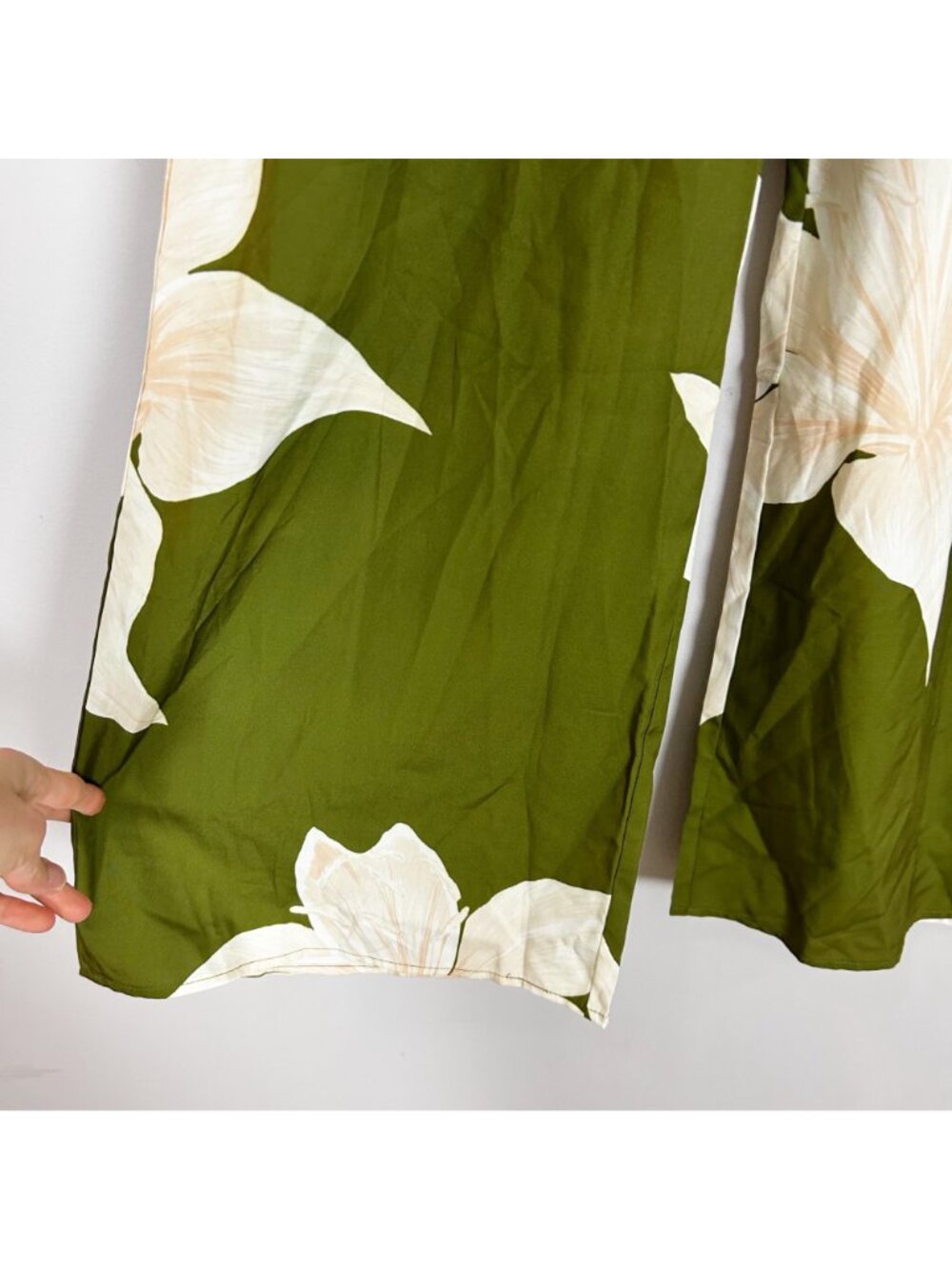 Women's Topical Floral Wide Leg Pull On Pants Beach Resort Size Large - Picture 3 of 5